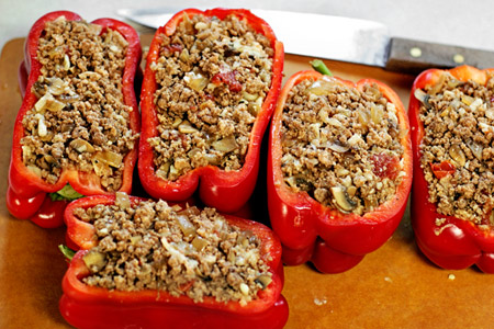 Stuffed Peppers On The Grill - Redux (via patiodaddiobbq.com)