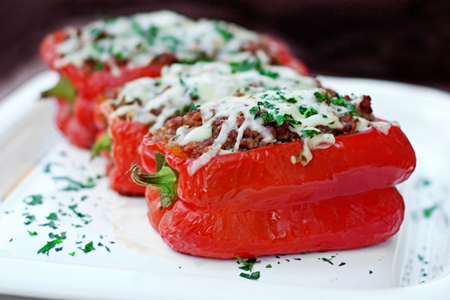 Stuffed Peppers On The Grill - Redux (via patiodaddiobbq.com)