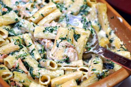 Grilled Chicken Rigatoni Florentine