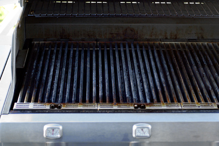 Review: SABER® Infrared Gas Grill (via patiodaddiobbq.com)